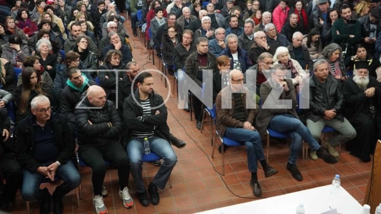 Έκρυθμη η κατάσταση στη Λέσβο: Αστυνομικός τραυματίστηκε από σκάγια - εικόνα 4