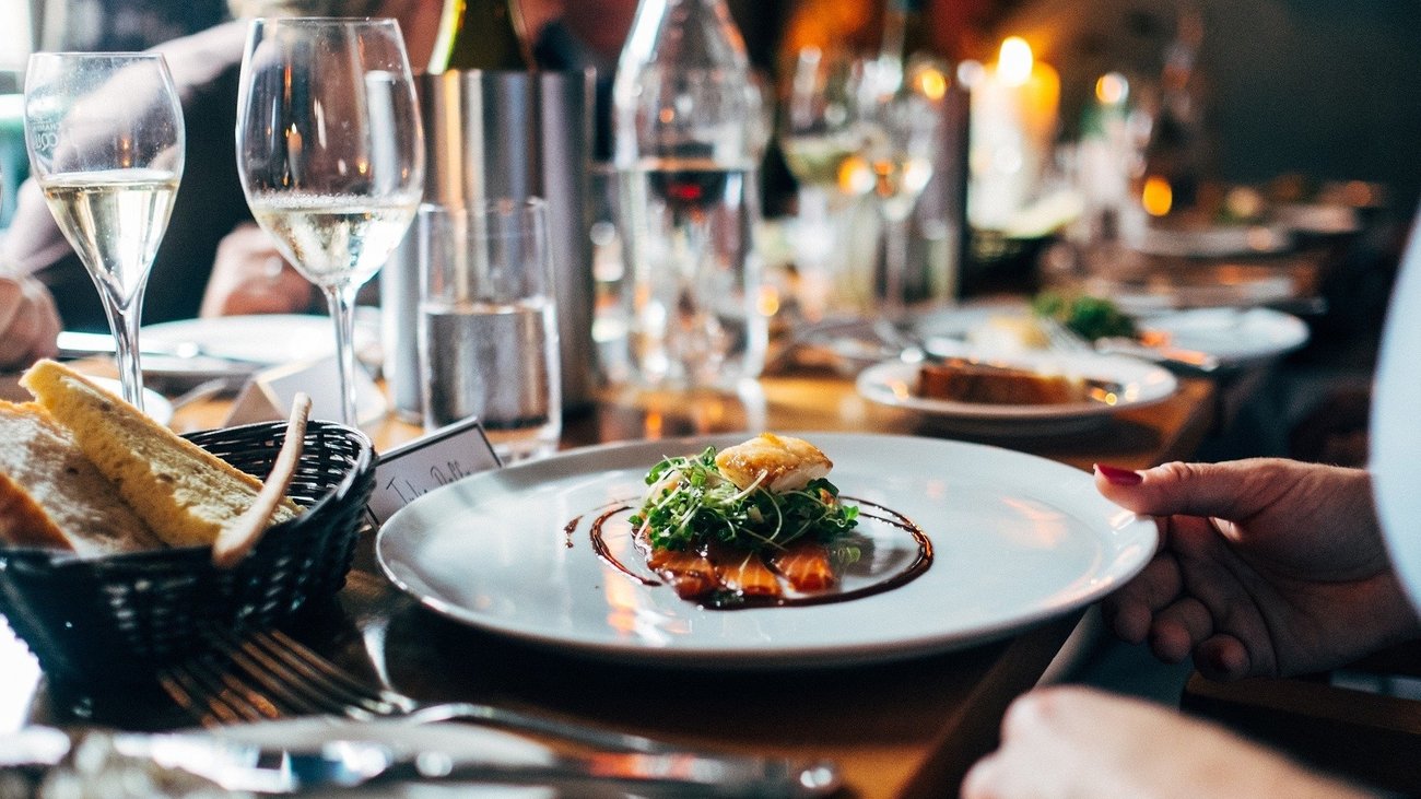 Μπουρντέν: Σάλος με νέα βιογραφία για την αυτοκτονία του - "Δεν σταμάτησε ποτέ να πίνει, μισούσε αυτό που είχε γίνει" - εικόνα 2