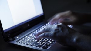 Δύο υποθέσεις πορνογραφίας ανηλίκων, σε Θεσσαλονίκη και Αθήνα - Εμπλοκή  23χρονου και 28χρονου