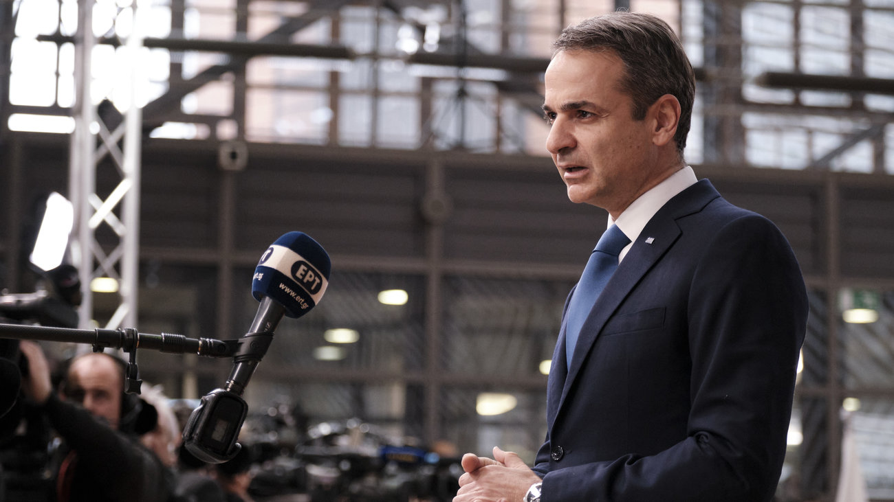 Σύνοδος Κορυφής: Νύκτα... σόου και τσακωμών για τη μοιρασιά 1 τρισ. ευρώ