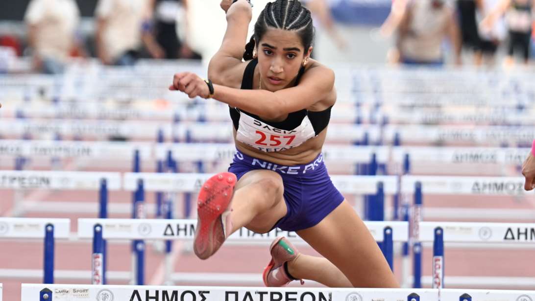 Η κόρη του Κώστα Μπακογιάννη, Δανάη – Θεοδώρα, έκανε πανελλήνιο ρεκόρ Κ18 στα 60 μ. εμπόδια