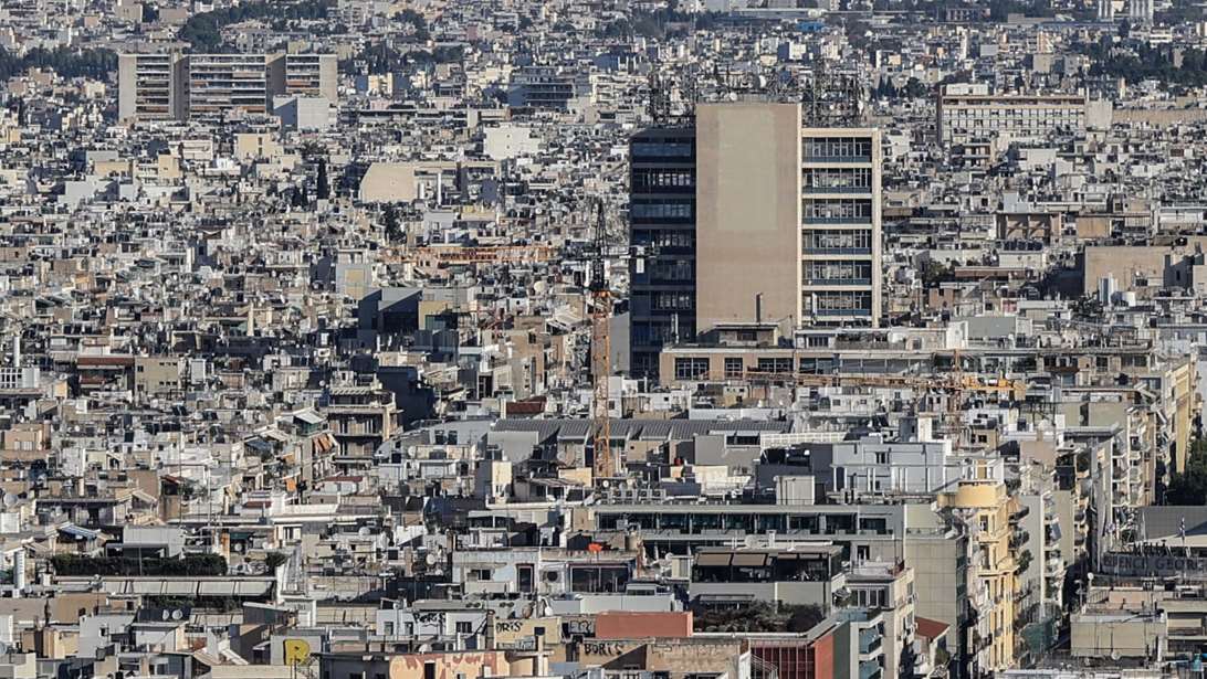 Reuters: Η ραγδαία αύξηση των ενοικίων απειλεί την οικονομική ανάκαμψη της Ελλάδας