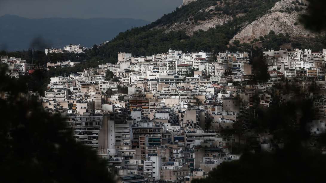 "Ξεκλειδώνουν" χιλιάδες ακίνητα: Όλα τα κίνητρα και τα οφέλη για ιδιοκτήτες και ενοικιαστές