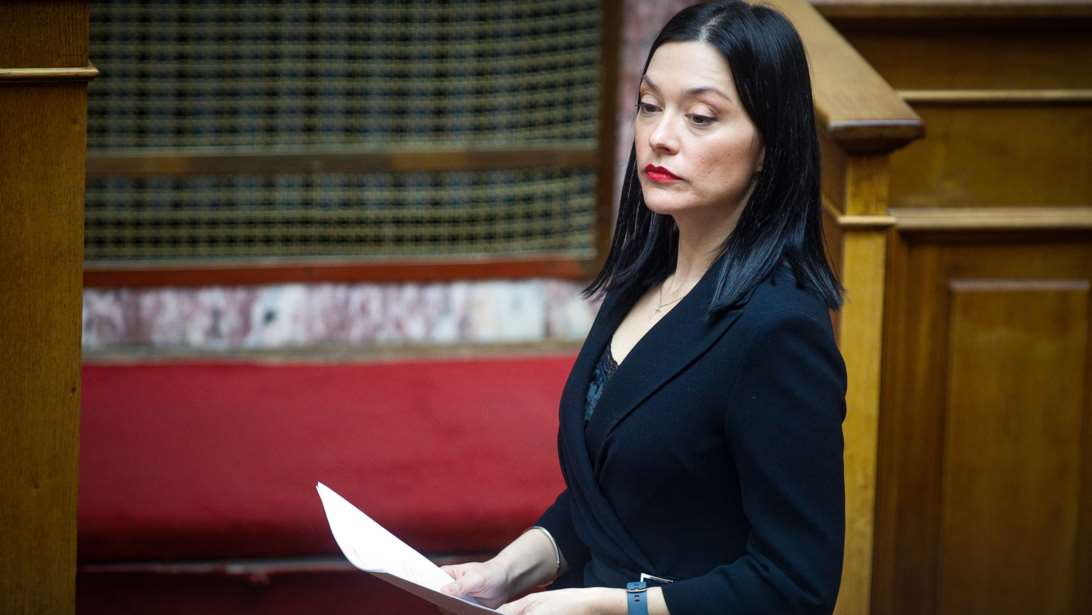 Νάντια Γιαννακοπούλου για Παναγόπουλο: "Θα έπρεπε να διευκολύνει το χώρο και την παράταξή του..."
