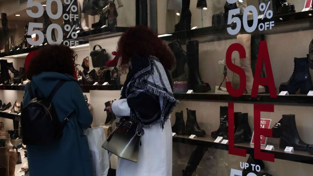 Χειμερινές εκπτώσεις 2026: Πότε κάνουν πρεμιέρα και πόσο θα διαρκέσουν