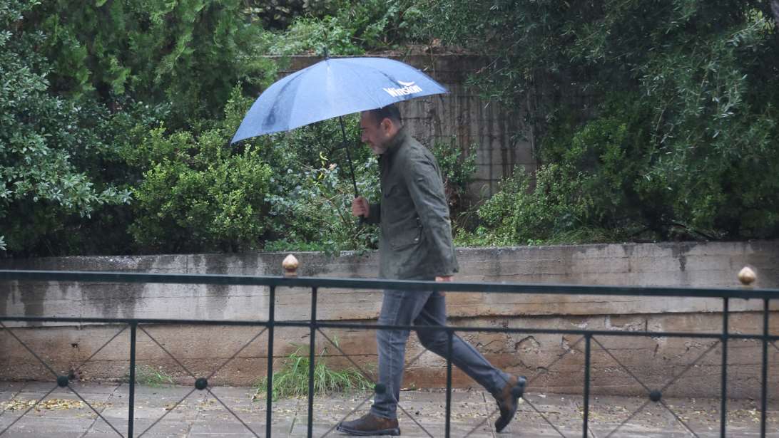 Πρόγνωση Τσατραφύλλια: Ερχονται δύο κακοκαιρίες με καταιγίδες, λασποβροχές και άνοδο της θερμοκρασίας