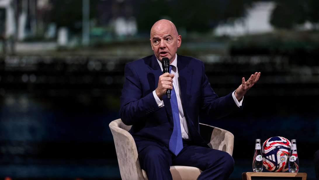 Ινφαντίνο: "Η FIFA εξετάζει την άρση της απαγόρευσης ρωσικών συλλόγων και εθνικών ομάδων"