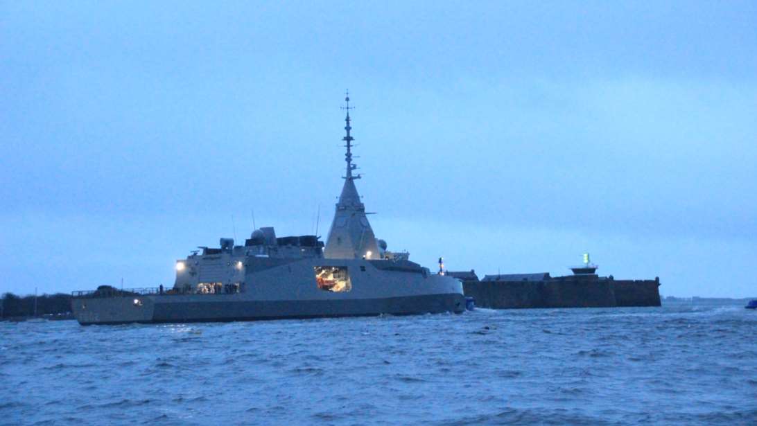 Belharra: Ξεκίνησαν οι πρώτες θαλάσσιες δοκιμές της φρεγάτας "Νέαρχος" του Πολεμικού Ναυτικού