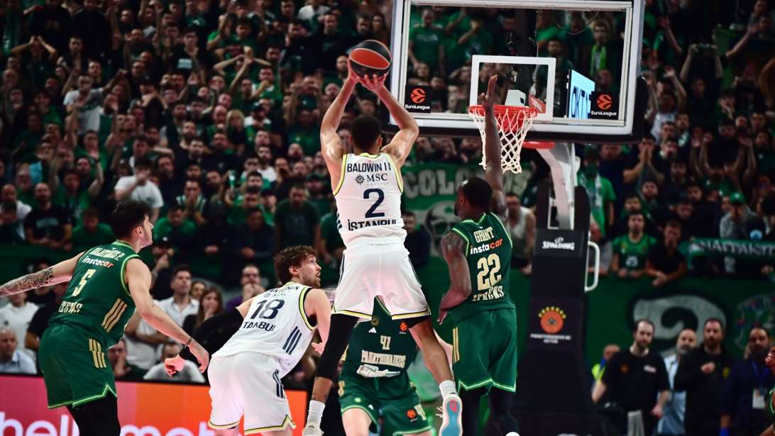 Παναθηναϊκός - Φενερμπαχτσέ 83-85: Σοκ σε "νεκρό χρόνο" και οδυνηρή ήττα στο ΟΑΚΑ