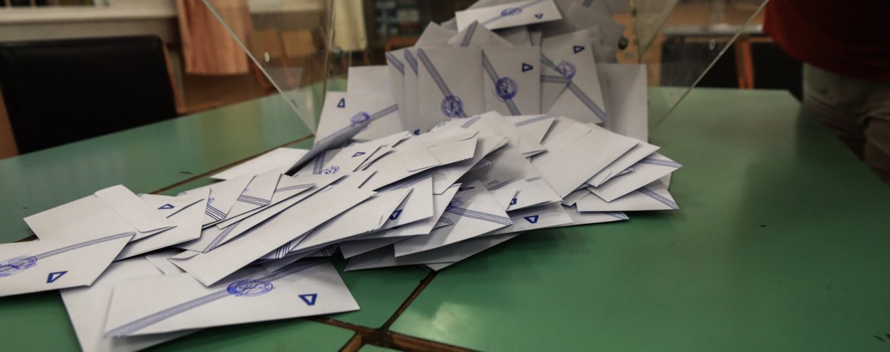 Δημοσκόπηση Palmos Analysis: Το &quot;κόμμα Καρυστιανού&quot; νικάει τον Τσίπρα - Δυσαρέσκεια για ακρίβεια και μισθούς