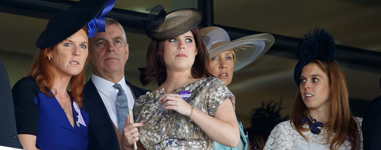 Νέες αποκαλύψεις: O πρίγκιπας Αντριου έστελνε στον Επσταϊν φωτογραφίες με τις κόρες του