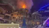 Στις φλόγες πολυτελές ξενοδοχείο στις γαλλικές Αλπεις - Απομακρύνθηκαν 270 άτομα