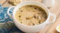 Η πιο κρεμώδης Alfredo μανιταρόσουπα χωρίς κρέμα γάλακτoς - μόνο 200 θερμίδες