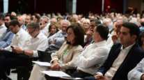 Γκρίνιες στο ΠΑΣΟΚ: Η απουσία Ανδρουλάκη από την κηδεία Σαββόπουλου και το αυτογκόλ με τον "φιλομητσοτακικό" διευθυντή