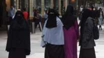 Η Δανία απαγορεύει τη χρήση μπούρκας και νικάμπ σε δημόσιους χώρους, σχολεία και πανεπιστήμια