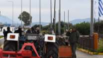 Οι αγρότες σηκώνουν τις μπάρες των διοδίων - Συνεχίζονται οι κινητοποιήσεις [βίντεο]