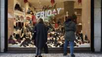Σήμερα η &quot;Black Friday&quot;: Κορυφώνονται οι προσφορές - Τι να προσέξουν οι καταναλωτές