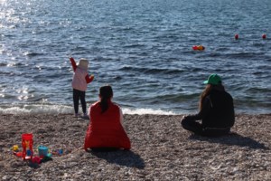 Ανοιξιάτικος ο καιρός: Ηλιοφάνεια και μικρή άνοδος της θερμοκρασίας - Η πρόγνωση για τα Χριστούγεννα