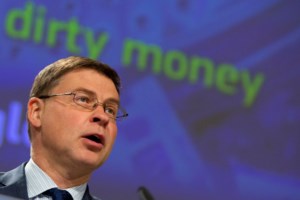 Παραίτηση βόμβα στη Πορτογαλία- Φεύγει από υπουργός Οικονομικών ο Σεντένο