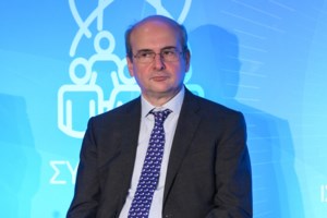 Πώς θα διαμορφωθούν ο κατώτατος και οι μισθοί στο Δημόσιο από το 2025