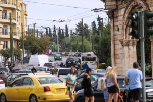 Live η κίνηση στους δρόμους: Απίστευτο μποτιλιάρισμα στην Αθήνα - Ουρές χιλιομέτρων