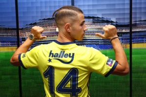 Απίστευτο: Με ένα ταψί... μπακλαβά ανακοινώθηκε ο Μιραλάς από την Γκαζιαντέπ [Βίντεο]