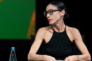 Ελεύθερη η Ελενα Τοπαλίδου: Αναβλήθηκε η δίκη της - "Το μόνο που με νοιάζει είναι το παιδί μου που δίνει εξετάσεις"