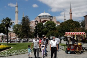 ΕΕ σε Ερντογάν: "Να αλλάξει επειγόντως η Τουρκία την απόφαση για την Αγία Σοφία" - εικόνα 3