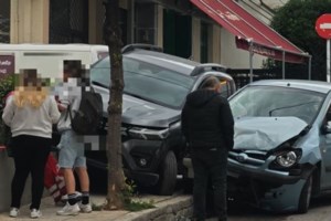 Αγία Βαρβάρα: 4χρονος τραυματίστηκε σοβαρά όταν έπεσε από τον φωταγωγό της πολυκατοικίας