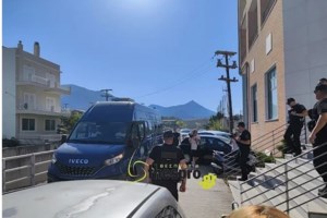 "Τσακίσου πήγαινε φέρε 150 ευρώ" – Οι αποκαλυπτικοί διάλογοι που "καίνε" τους υπαλλήλους του τελωνείου Μαυροματίου