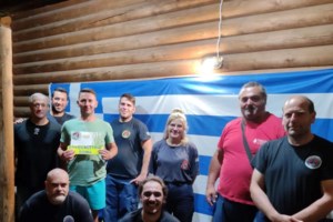 Εύβοια: Χτύπησε τον πατέρα του και του κατέστρεψε το αυτοκίνητο με σφυρί