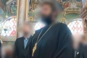 Πάτρα: Άνδρας εισέβαλε σε καφέ και πέταξε πέτρα στο κεφάλι σερβιτόρας