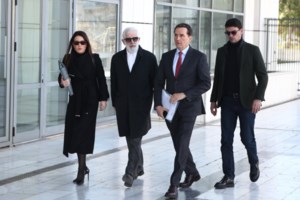 Δίκη Φιλιππίδη: "Μου έδειξε τα γεννητικά του όργανα και μου είπε... " - Η κατάθεση στελέχους μεγάλου καναλιού