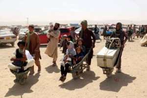 Συγκλονίζει η πρώτη γυναίκα δήμαρχος στο Αφγανιστάν: Τρεις φορές προσπάθησαν να με σκοτώσουν οι Ταλιμπάν - εικόνα 2