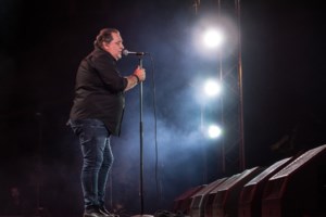 Βασίλης Καρράς: Σε λαϊκό προσκύνημα η σορός του - Πότε και πού θα γίνει η κηδεία, η επιθυμία της οικογένειάς του