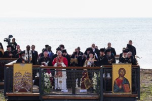 Ιστορική συνάντηση Πατριάρχη και Πάπα στη Νίκαια Βιθυνίας - Κοινό προσκύνημα, απήγγειλαν μαζί το "Πιστεύω" [βίντεο] - εικόνα 6