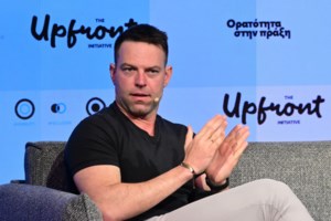 Επίθεση της Έλενας Ακρίτα σε Μητσοτάκη - Χρυσοχοΐδη για τη γυναικοκτονία στους Άγιους Ανάργυρους - εικόνα 2