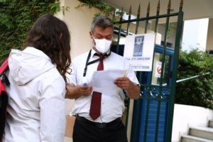 Τραγικό τροχαίο στην Κορίνθου - Πατρών: Αυτοκίνητο καρφώθηκε στο προπορευόμενο ΙΧ, μια γυναίκα νεκρή [εικόνες - βίντεο] - εικόνα 2