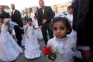 Ιράν: Ανήλικη νύφη θα εκτελεστεί δι' απαγχονισμού για τη δολοφονία του συζύγου της - Μόνο το "Χρήμα του αίματος" μπορεί να τη σώσει - εικόνα 2