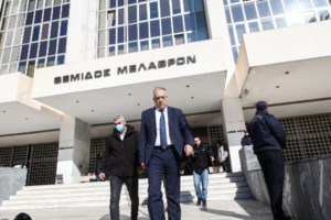 Διαφθορά στην ΕΛΑΣ: Ψάχνουν τον αξιωματικό με τα βενζινάδικα, αυτόν που έχτιζε σπίτι και τις υποκλοπές κατά παραγγελία - εικόνα 2