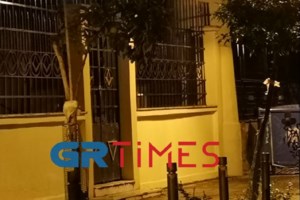 Ελεύθερος ο 17χρονος που μαχαίρωσε τον πατριό του στη Θεσσαλονίκη - Κακοποιούσε τη μητέρα του