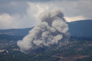 Λίβανος: Το Ισραήλ σφυροκοπά τη Βηρυτό, στους 492 οι νεκροί - Στόχος ο διοικητής της Χεζμπολάχ, Αλί Καρακί - Στέλνουν στρατό οι ΗΠΑ