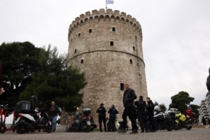Συγκλονίζει η αδελφή του 34χρονου Αντώνη που έπεσε από τον Λευκό Πύργο και σκοτώθηκε - "Πήγες να βρεις τη μαμά;"