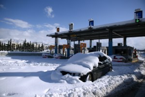 Αρχίζει γαϊτανάκι ευθυνών για το κλείσιμο της Αττικής Οδού - Τι θα επικαλεστεί η εταιρεία για την κυκλοφορία των φορτηγών