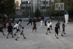 Μαθητικό Συνέδριο Πληροφορικής: Μαθητές δημιούργησαν σύστημα εξαερισμού αιθουσών και ρομπότ με αντισηπτικό - εικόνα 2