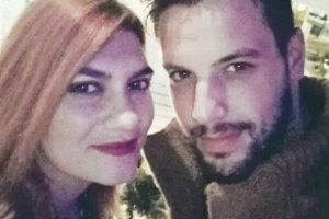 Κερατέα: Βίντεο ντοκουμέντο - Η στιγμή που διανομέας πέφτει πάνω σε φορτηγάκι και τραυματίζεται σοβαρά