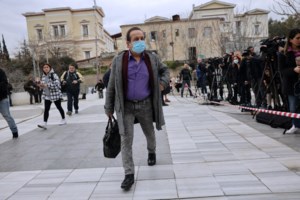 Στην αντεπίθεση ο Πέτρος Φιλιππίδης: Ζητά κατά αντιπαράσταση εξέταση του Σπύρου Μπιμπίλα με την Ελπίδα Νίνου