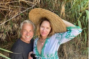 Χάρης Χριστόπουλος - Ανίτα Μπραντ: Η απίθανη φωτογράφηση με τον ενός έτους γιο τους - εικόνα 9