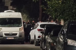 Κερατσίνι: "Με χτυπάει όταν δεν παίρνει τα φάρμακά του. Με σκοτώνει" - Η μητέρα του 42χρονου περιγράφει το δράμα που ζει - εικόνα 2