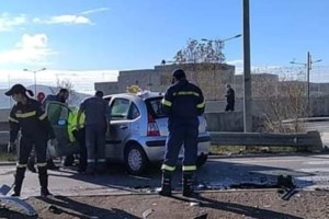 Τροχαίο με μοτοσικλέτα στην Αθηνών-Λαμίας - Σοβαρά τραυματίας ο οδηγός [Βίντεο]